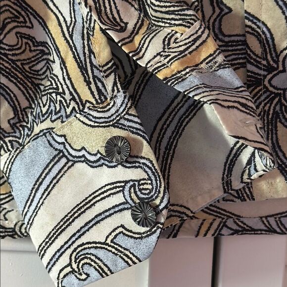 Sigrid Olsen Cream and Gray Graphic Button Down Blouse Size S - Picture 4 of 8